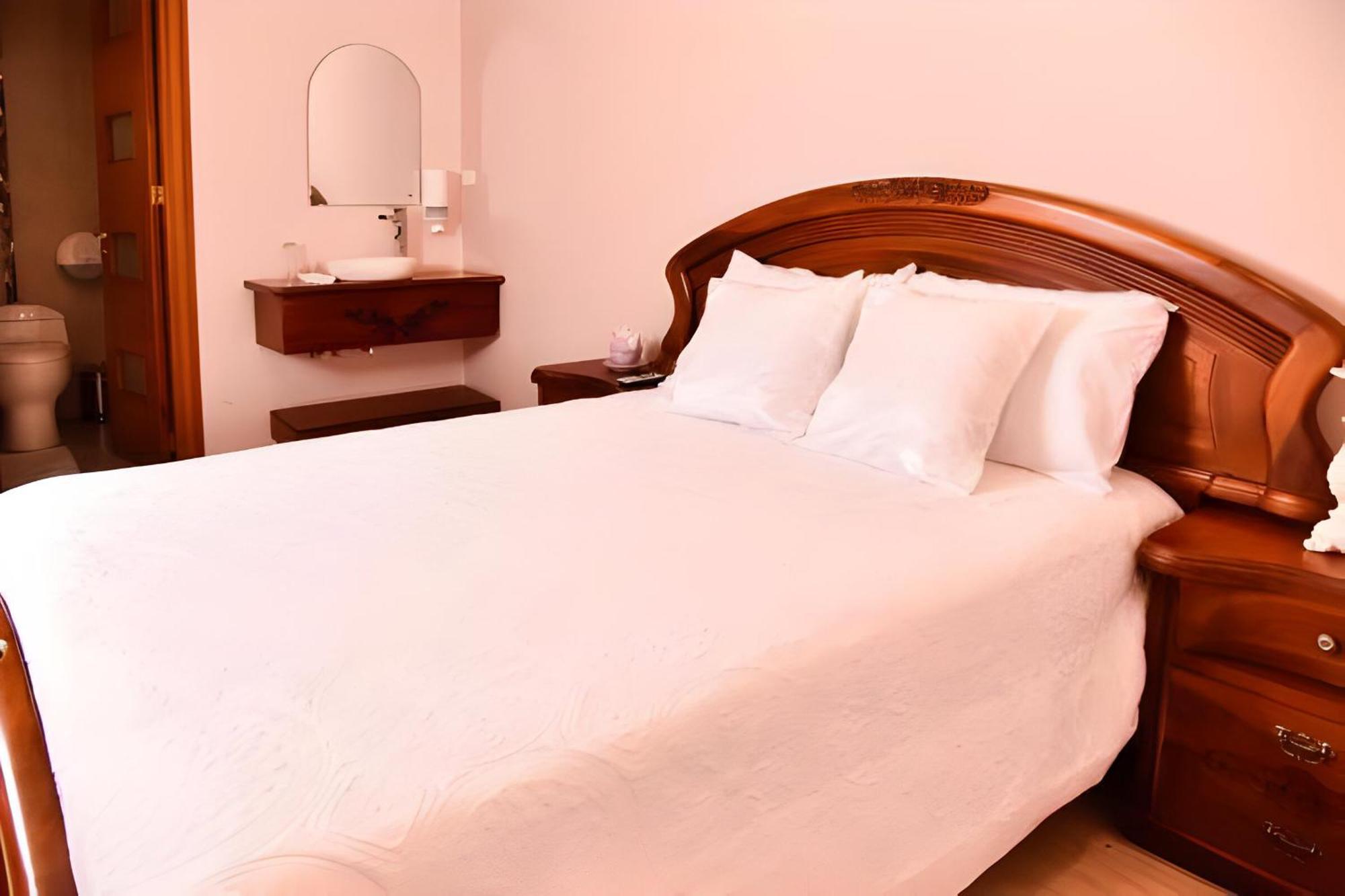 Hotel Boutique Casa Ruth En Cuenca Kültér fotó