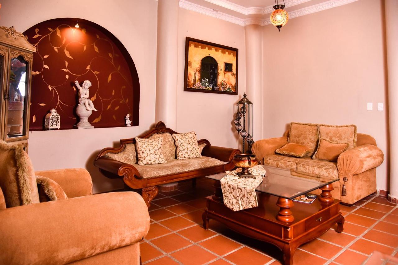 Hotel Boutique Casa Ruth En Cuenca Kültér fotó